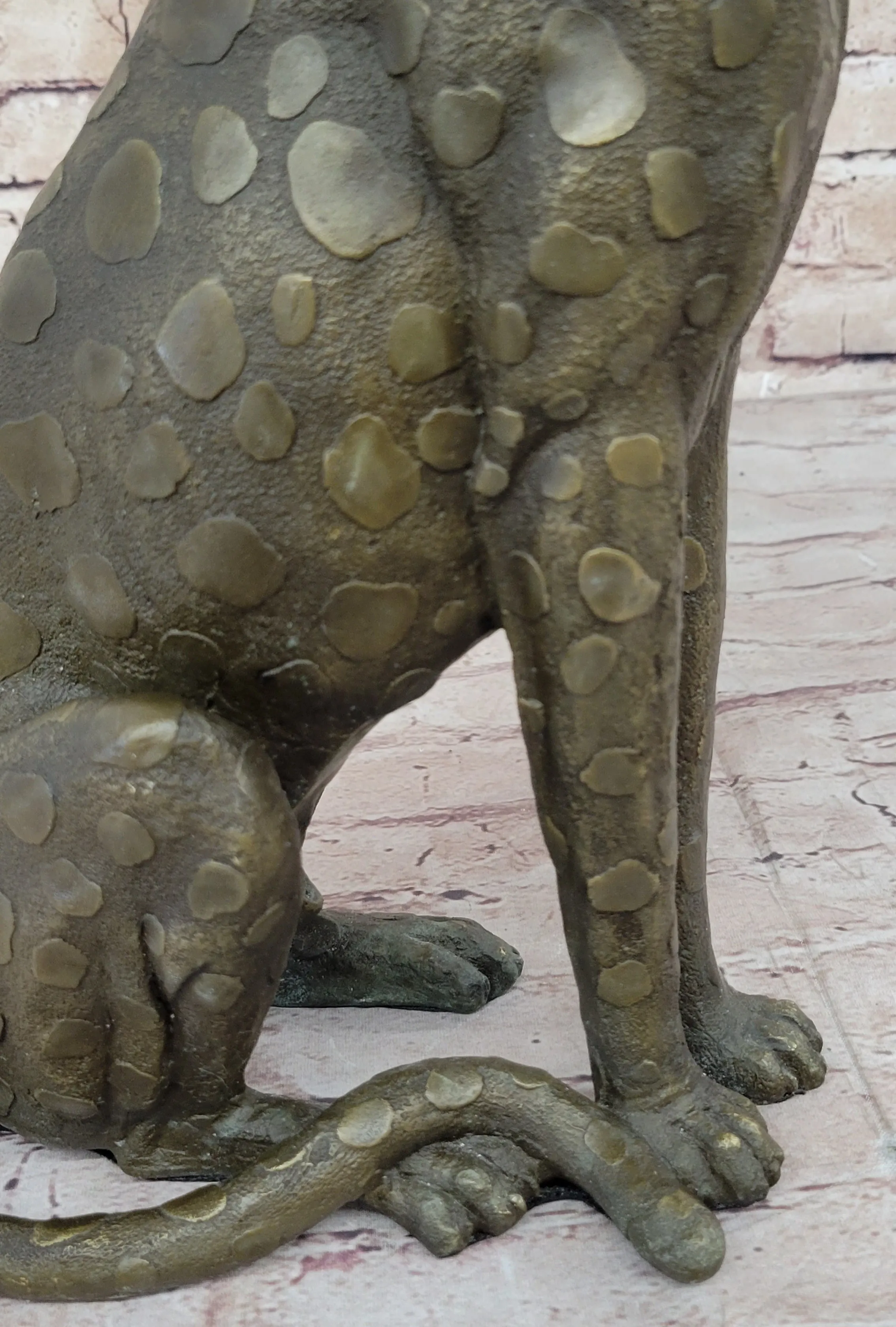 Hot Cast Bronze Guardian Cheetah Leopard Sculpture Statue Figure Decor