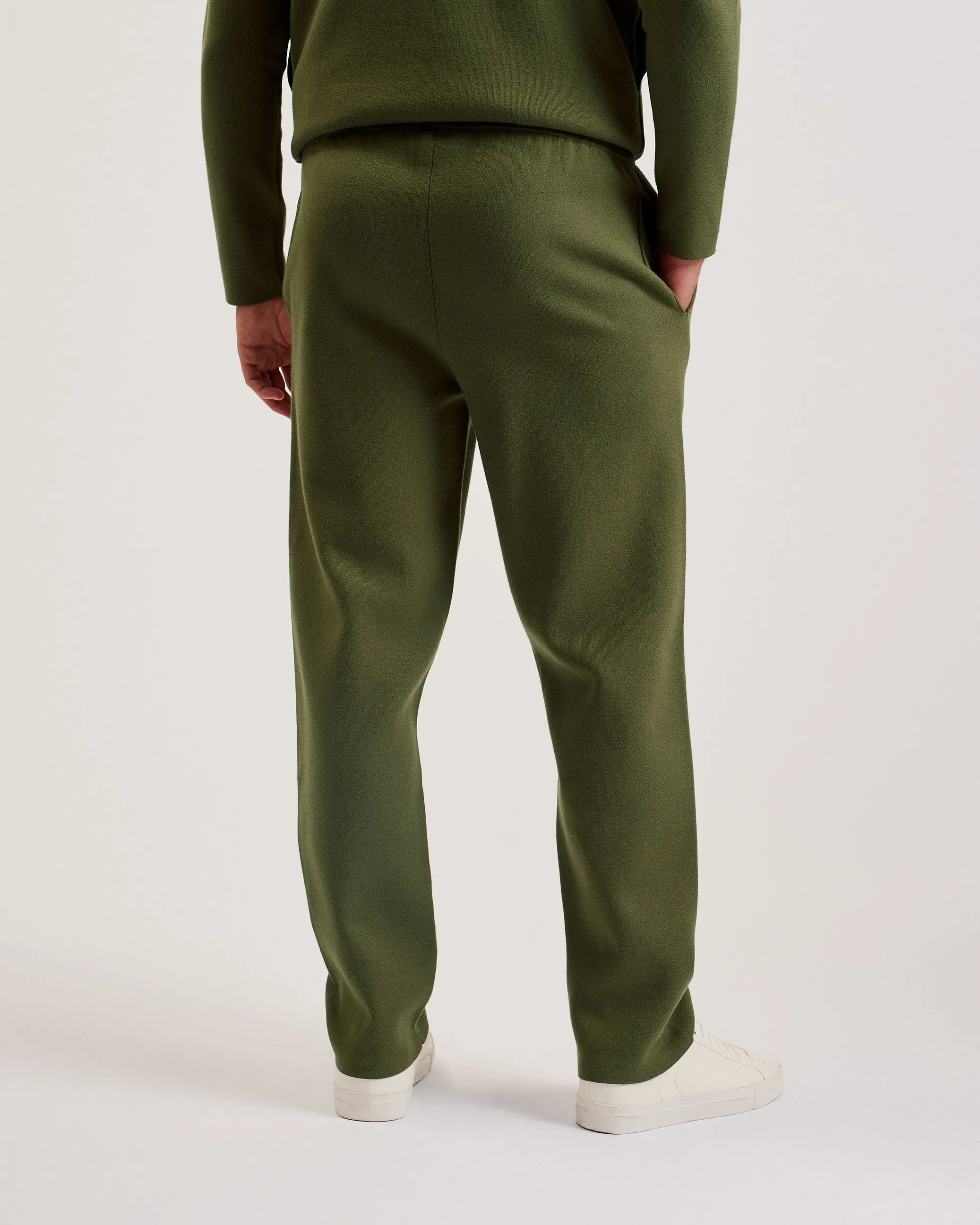 Nutrit Regular Knitted Jogger Khaki