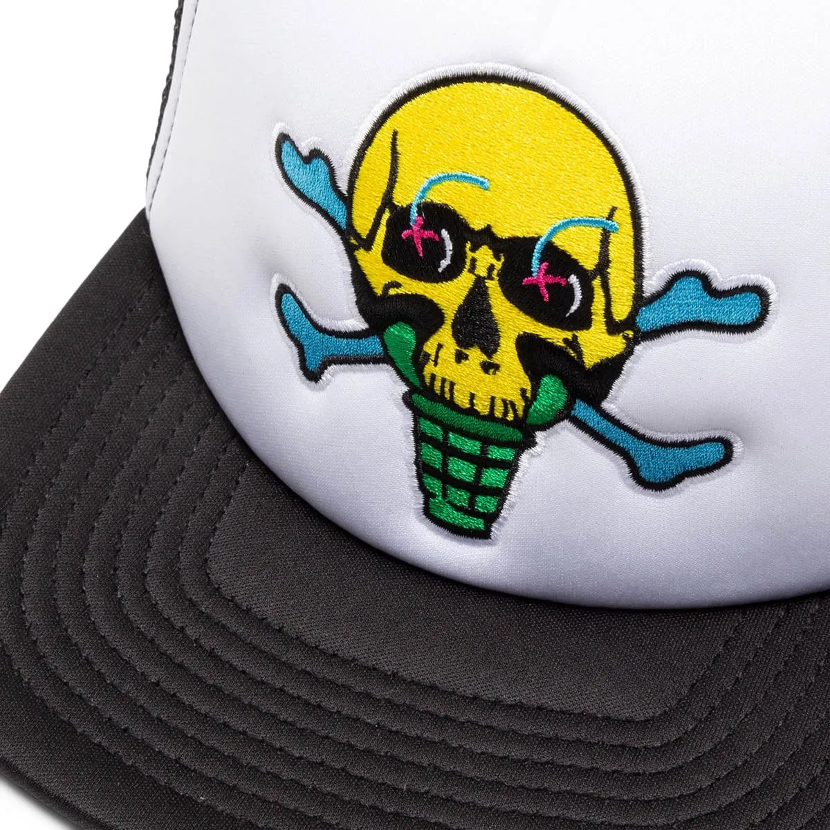 SKULLY TRUCKER HAT